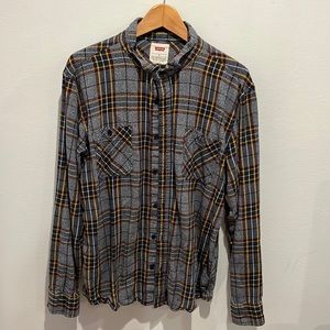 Levis Men’s Button down Size XL